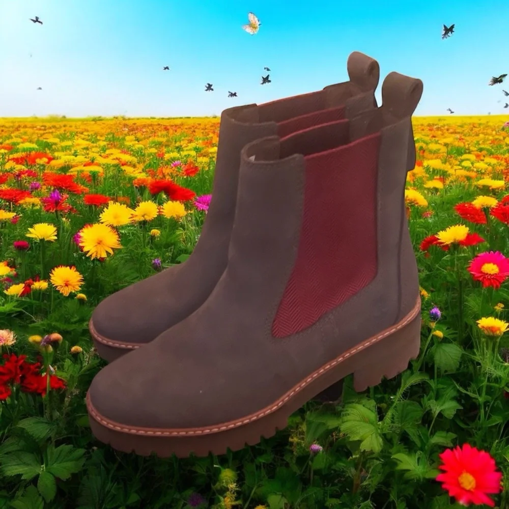 Timberland Women's Brown Chelsea Boots 8.5 - Picture 1 of 6